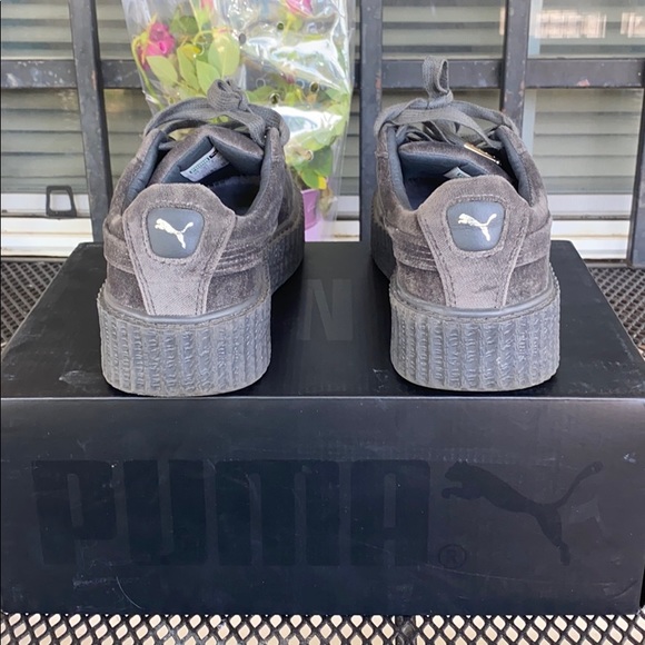 Shoes - Picture 4 of 4